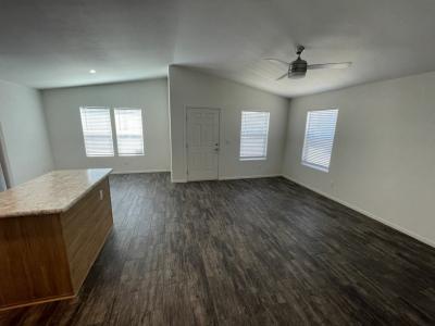 Photo 5 of 20 of home located at 2401 W Southern Ave Lot 093 Tempe, AZ 85282