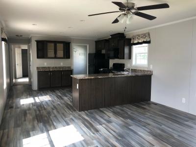 Photo 4 of 12 of home located at 1307 Dorre Dr Troy, MI 48083