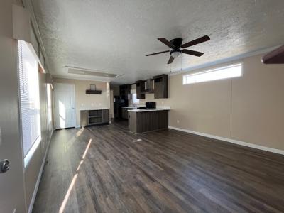 Mobile Home at 46 Meadows Nappanee, IN 46550