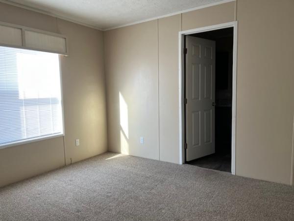 2019 FAIRMONT HOMES 430IN16663A  Home