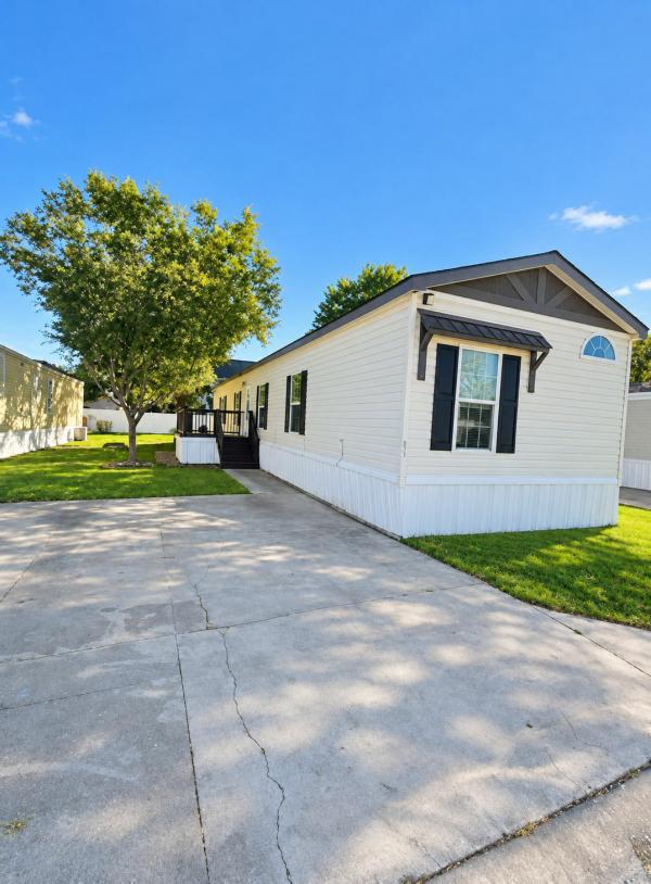Photo 1 of 2 of home located at 5902 Ayers Street #85 Corpus Christi, TX 78415