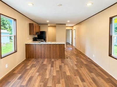 Photo 2 of 17 of home located at 76 Tower Manor Cir E Auburndale, FL 33823