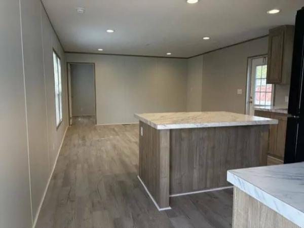 2022 46L016723AH22  Home