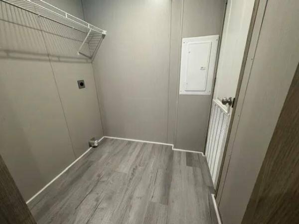 2022 46L016723AH22  Home