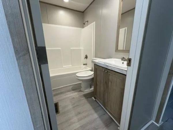 2022 46L016723AH22  Home