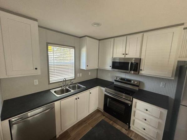 2026 22CCS16763BH26  Home