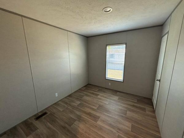 2026 22CCS16763BH26  Home