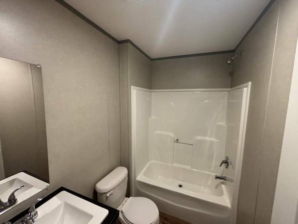 2026 22CCS16763BH26  Home