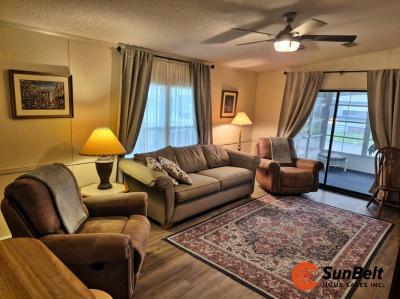 Photo 4 of 33 of home located at 9705 Hickory Hollow Road Lot 36 Leesburg, FL 34788