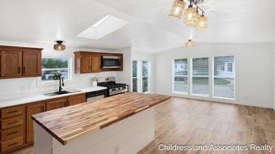 Mobile Home at 321 Valley Oak Drive Coopersville, MI 49404