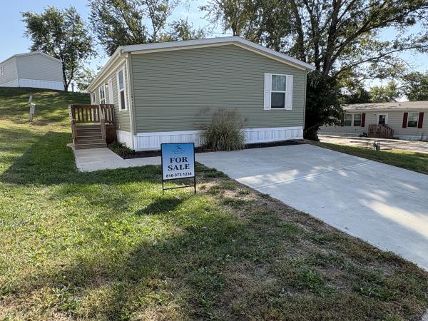 Photo 1 of 2 of home located at 17311 E Us Hwy 40 Independence, MO 64055