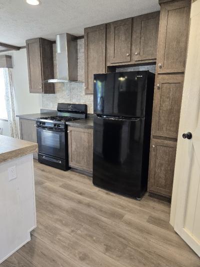 Photo 3 of 8 of home located at 483 Turquoise Drive Whitmore Lake, MI 48189