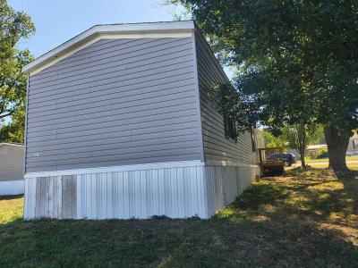 Photo 3 of 18 of home located at 4950 W Farm Rd 156 #4 Brookline, MO 65619