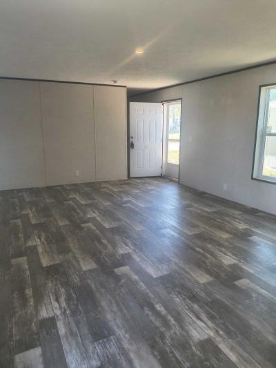 Photo 5 of 18 of home located at 4950 W Farm Rd 156 #4 Brookline, MO 65619