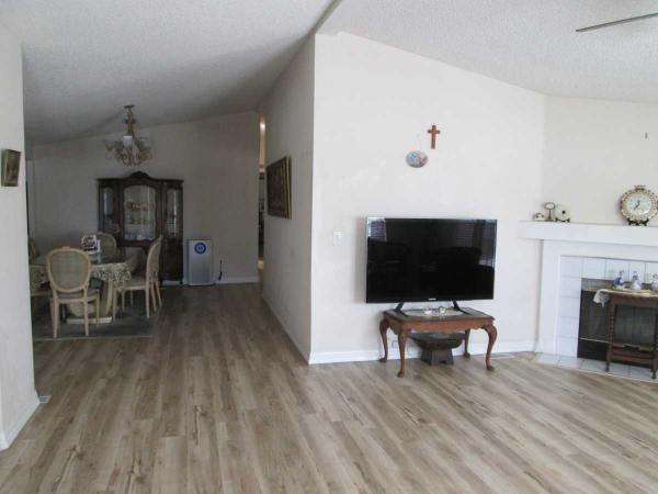 1992 Fleetwood Sandalwood Mobile Home