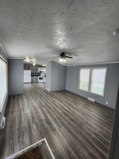 Photo 2 of 13 of home located at 6520 Linda Lane Ravenna, OH 44266