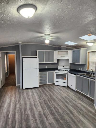 Photo 3 of 13 of home located at 6520 Linda Lane Ravenna, OH 44266
