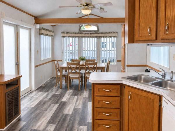  Mobile Home For Sale