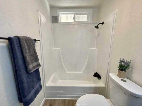 1986 Skyline Sunwood Manufactured Home