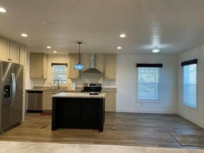 Photo 5 of 14 of home located at 11350 E Sarah Jane Lane #140 Dewey, AZ 86327