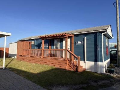 Photo 3 of 14 of home located at 1511 E Fort Macon Rd #124 Atlantic Beach, NC 28512