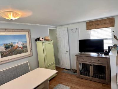 Photo 4 of 14 of home located at 1511 E Fort Macon Rd #124 Atlantic Beach, NC 28512