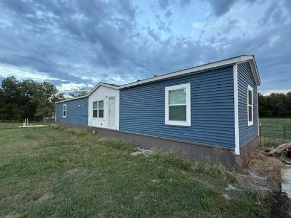 2024 SAVANNAH LIVING Mobile Home For Sale