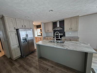 Photo 4 of 18 of home located at 4300 Sunwest Lane Carlsbad, NM 88220