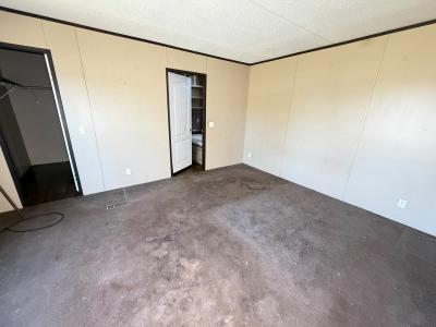 Photo 4 of 10 of home located at 327 Shepard Lane Brenham, TX 77833