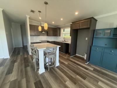 Photo 5 of 16 of home located at 212 Amelo Ave. Ellenton, FL 34222