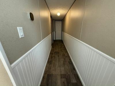Photo 4 of 14 of home located at 7400 Glen Leaf Dr., #163 Shreveport, LA 71129