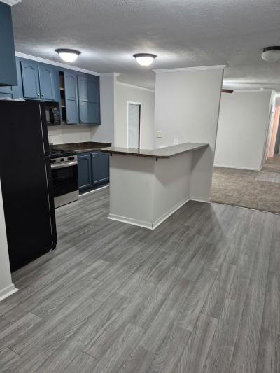 Photo 5 of 14 of home located at 2191 East Ohio Pike 214 Amelia, OH 45102