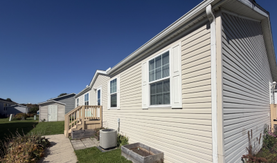 Photo 5 of 20 of home located at 23031 Evergreen Circle Chelsea, MI 48118