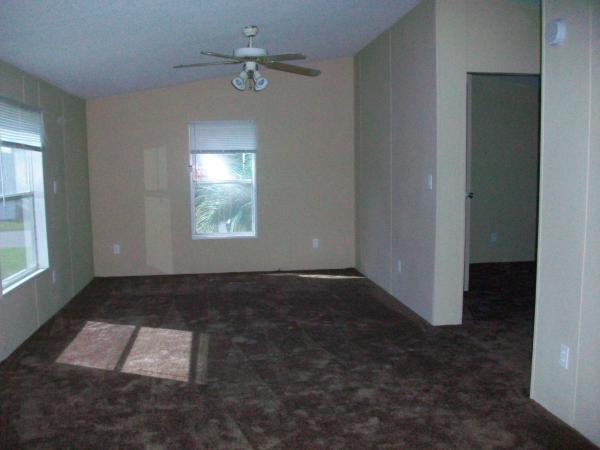 Photo 1 of 2 of home located at 9359 103rd St Lot #64 Jacksonville, FL 32210