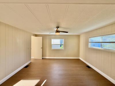 Photo 3 of 20 of home located at 5836 Danbury Lane Lot 123 Sarasota, FL 34233