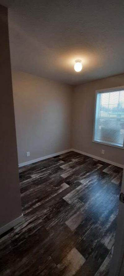 Photo 3 of 8 of home located at 11969 Springbrook Court #16 Romeo, MI 48065