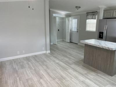 Photo 2 of 20 of home located at 506 Remann Rd. Leesburg, FL 34748