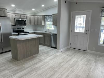 Photo 3 of 20 of home located at 506 Remann Rd. Leesburg, FL 34748