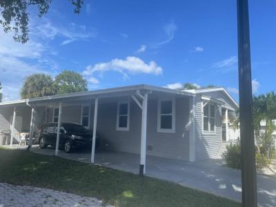 Photo 3 of 20 of home located at 4193 74th Road N # 418 West Palm Beach, FL 33404