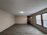 2017 LH168032LF  Home