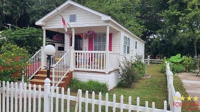 Mobile Home at 435 Woodpecker Ln Flagler Beach, FL 32136