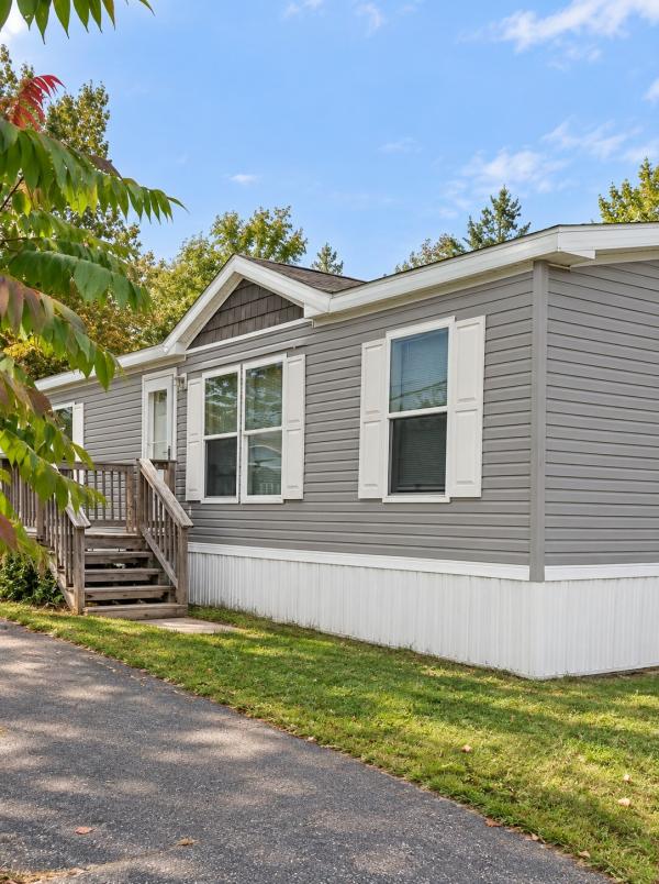 Photo 1 of 2 of home located at 3925 Woodruff Road #15 Livonia, NY 14487