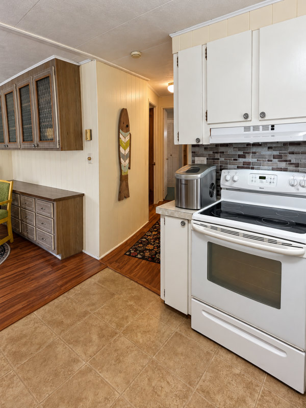 1971 2BD/1.5BA Mobile Home