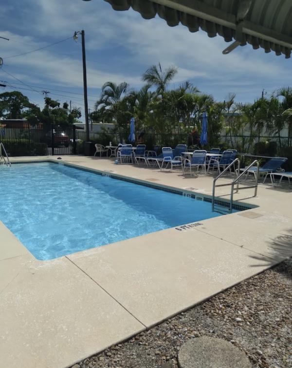 1971 2BD/1.5BA Mobile Home