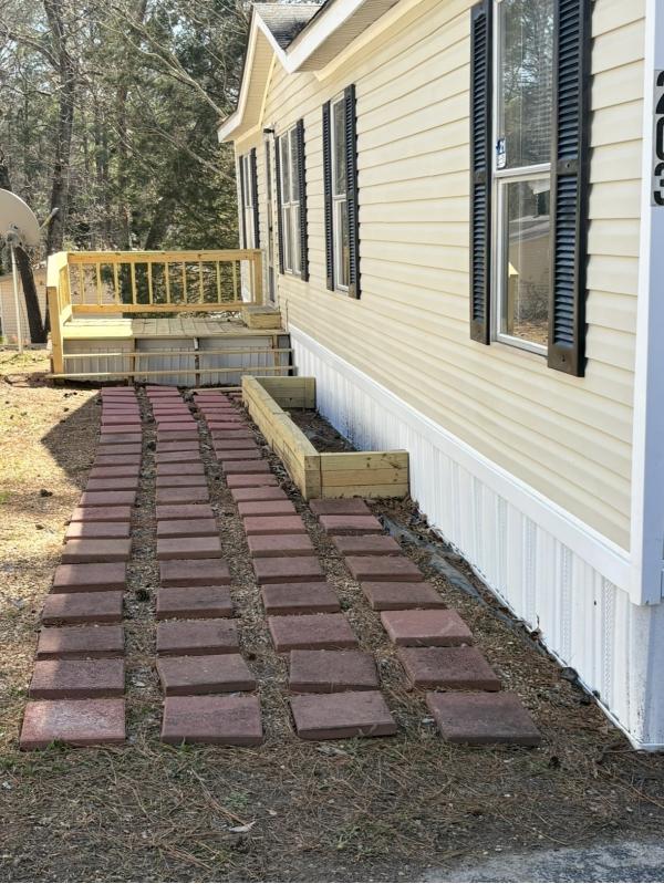 Photo 1 of 2 of home located at 203 Oxford Circle Hampton, GA 30281