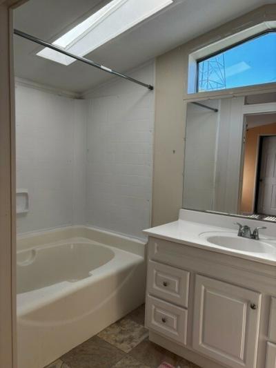 Photo 4 of 9 of home located at 43417 Bordeaux Ave #710 Sterling Heights, MI 48314