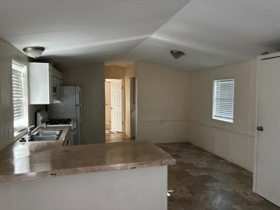 Photo 3 of 9 of home located at 43417 Bordeaux Ave #710 Sterling Heights, MI 48314