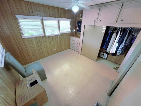 1972 AGE 40+ PARK Mobile Home