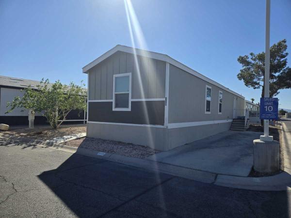 2017 CMH Manufacturing west Manufactured Home