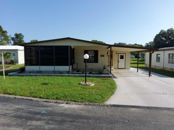 Photo 1 of 2 of home located at 5697 SW 58th Pl Ocala, FL 34474